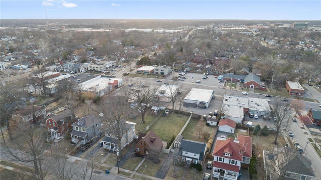 $301,000 | 1717 Boneta Avenue, St. Louis, MO 63117