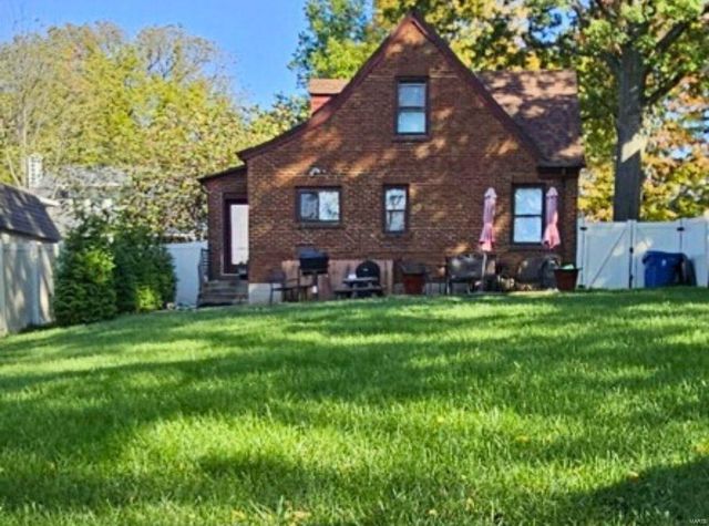 $301,000 | 1717 Boneta Avenue, St. Louis, MO 63117