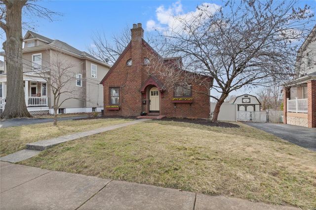 $301,000 | 1717 Boneta Avenue, St. Louis, MO 63117
