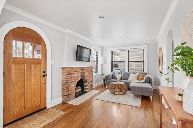 $301,000 | 1717 Boneta Avenue, St. Louis, MO 63117