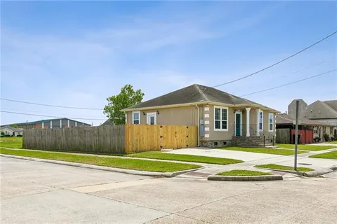 $280,000 | 3317 Volpe Drive, Chalmette, LA 70043