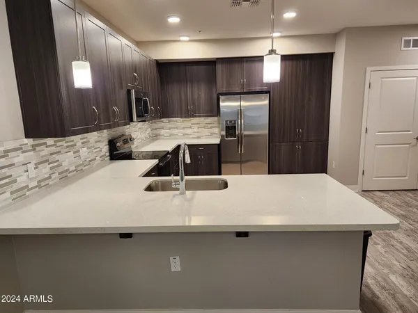 $2,794 | 5550 East Deer Valley Drive, Unit 3, Phoenix, AZ 85054