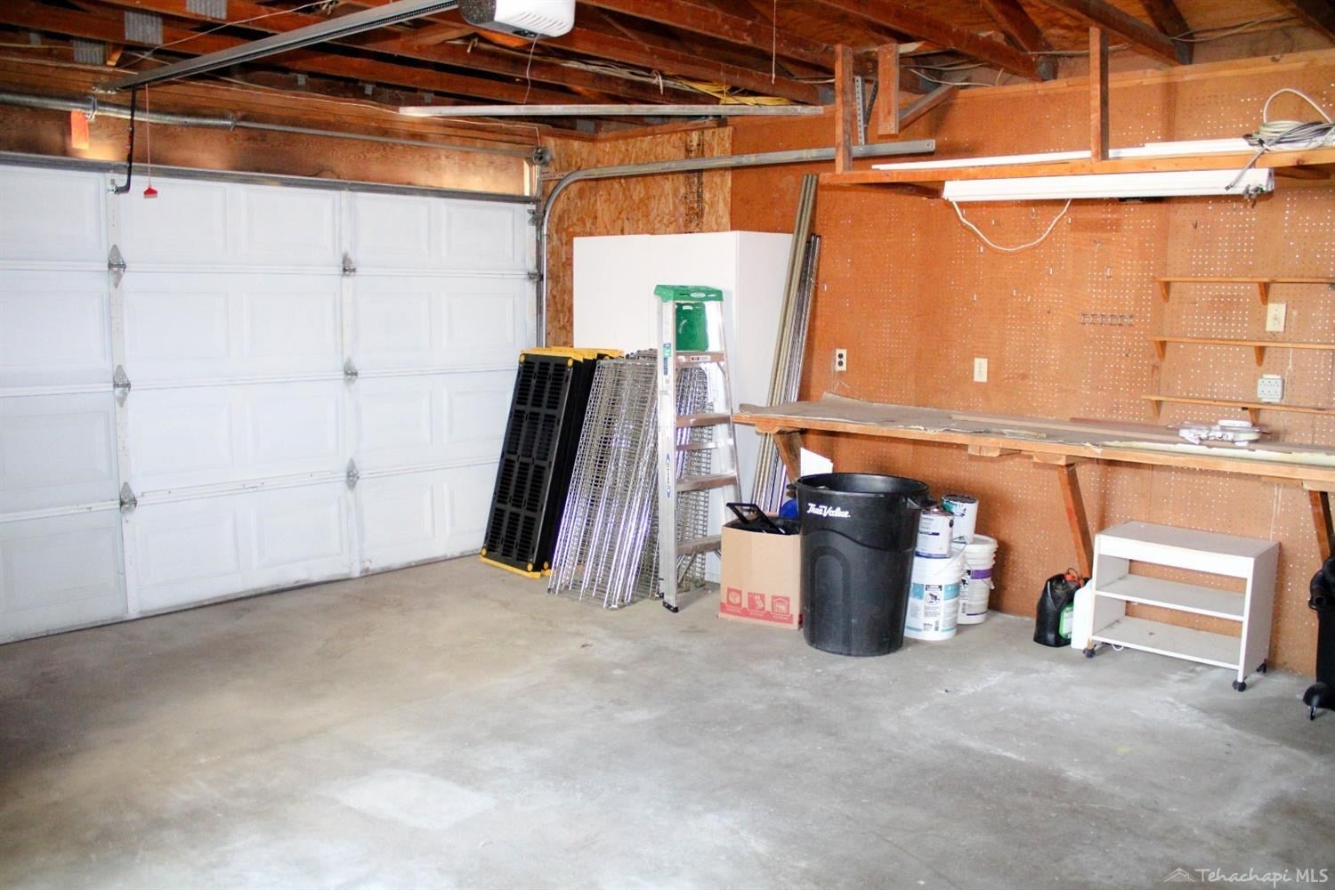 21831 Mid Way Tehachapi, CA 93561 - Photo 11 of 28 Gallery Image 11