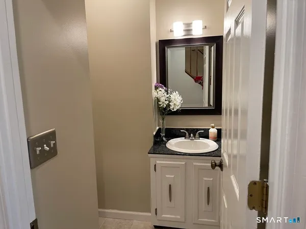 $3,100 | 448 Cypress Road, Unit 448, Newington, CT 06111