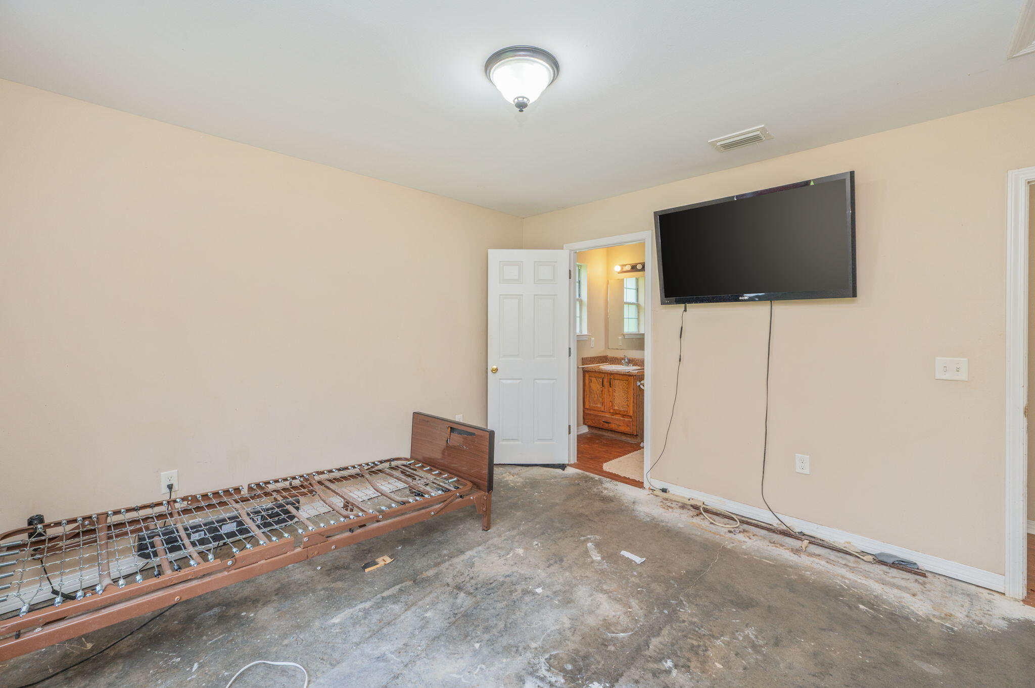 10406 Double R Ranch Road Holt, FL 32564 - Photo 16 of 33 1000058004