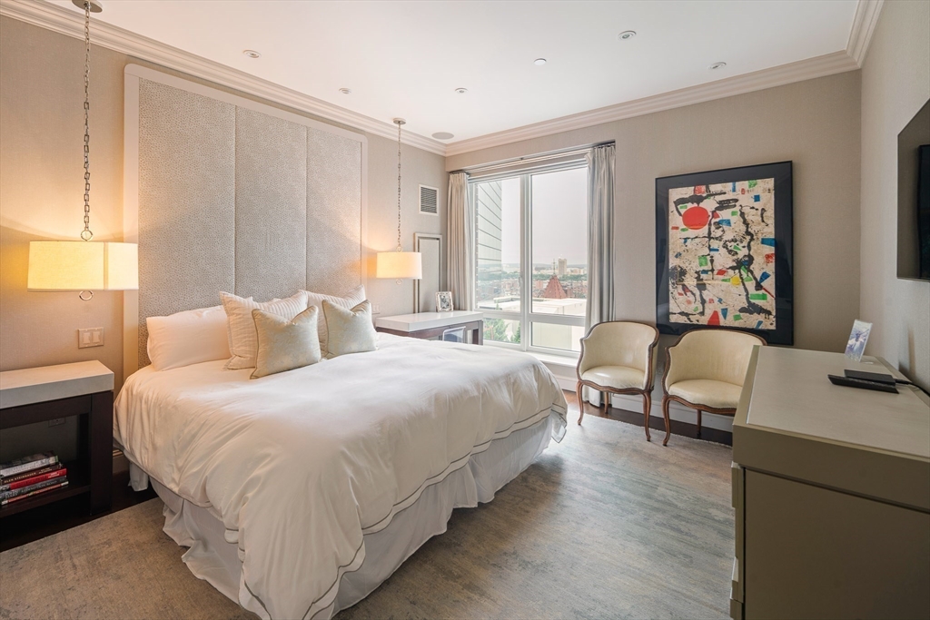 400 Stuart Street, Unit 20A Boston, MA 02116 - Photo 12 of 26
