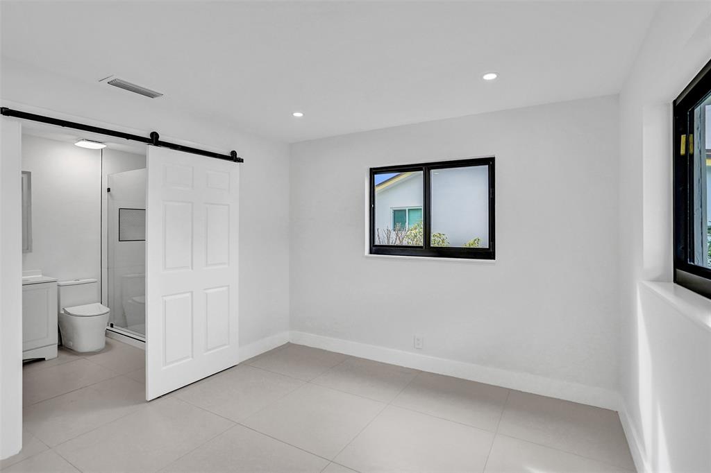 518 Linnet Circle Delray Beach, FL 33444 - Photo 11 of 72