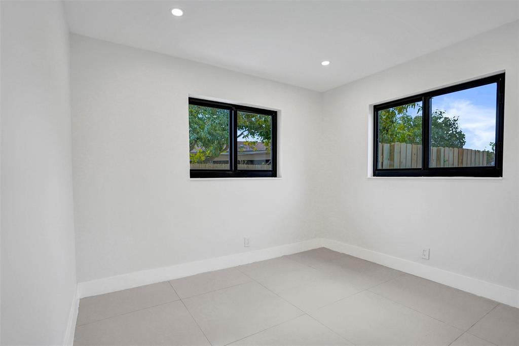 518 Linnet Circle Delray Beach, FL 33444 - Photo 21 of 72