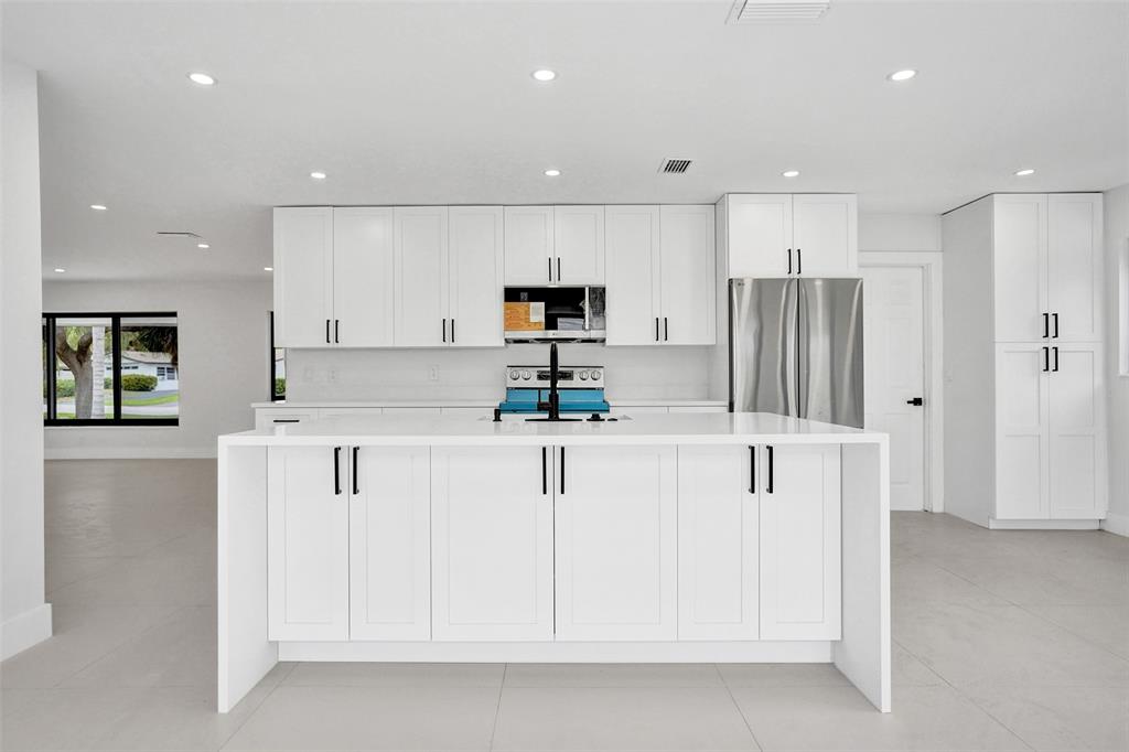 518 Linnet Circle Delray Beach, FL 33444 - Photo 32 of 72