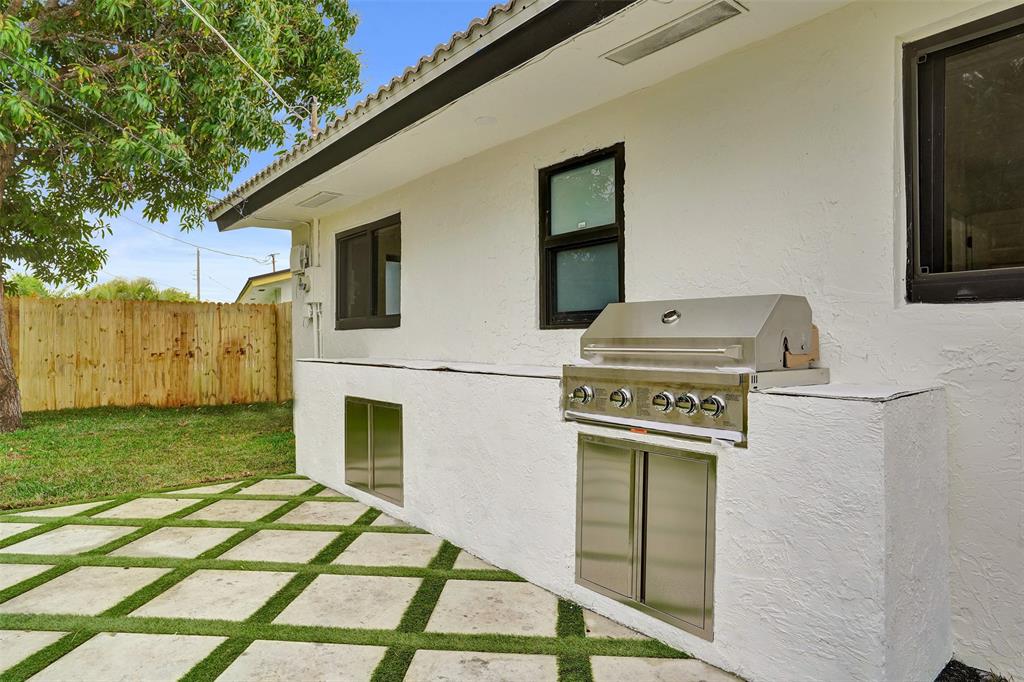 518 Linnet Circle Delray Beach, FL 33444 - Photo 49 of 72