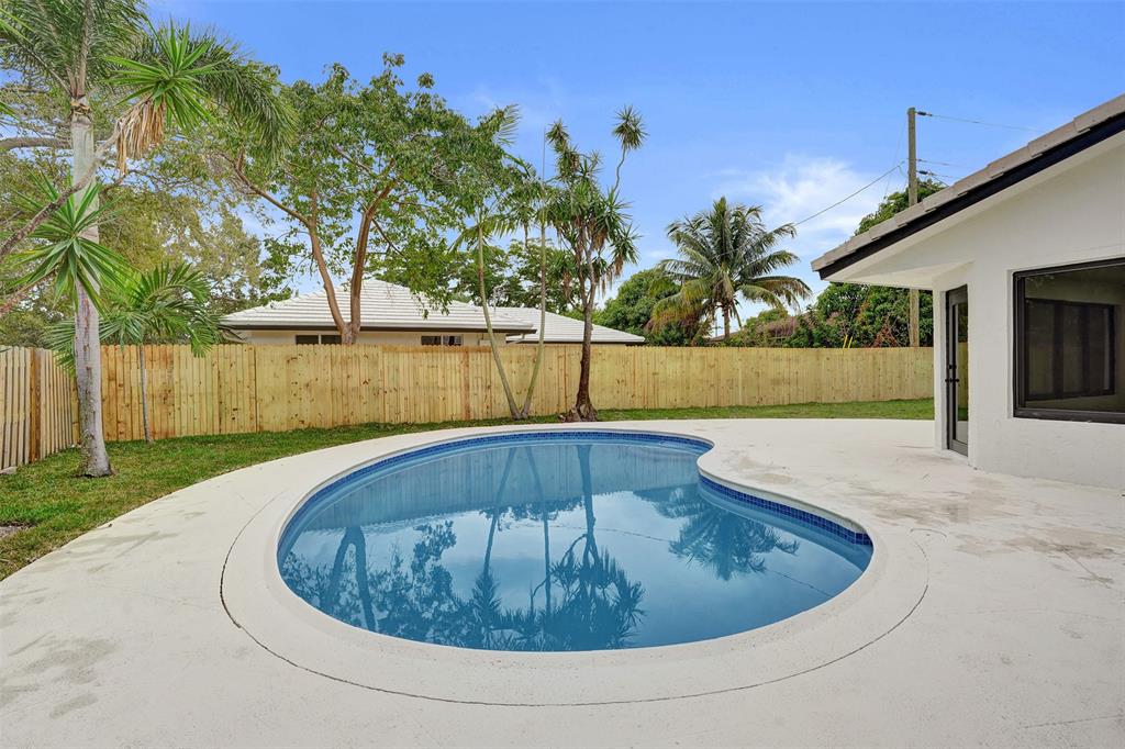 518 Linnet Circle Delray Beach, FL 33444 - Photo 51 of 72