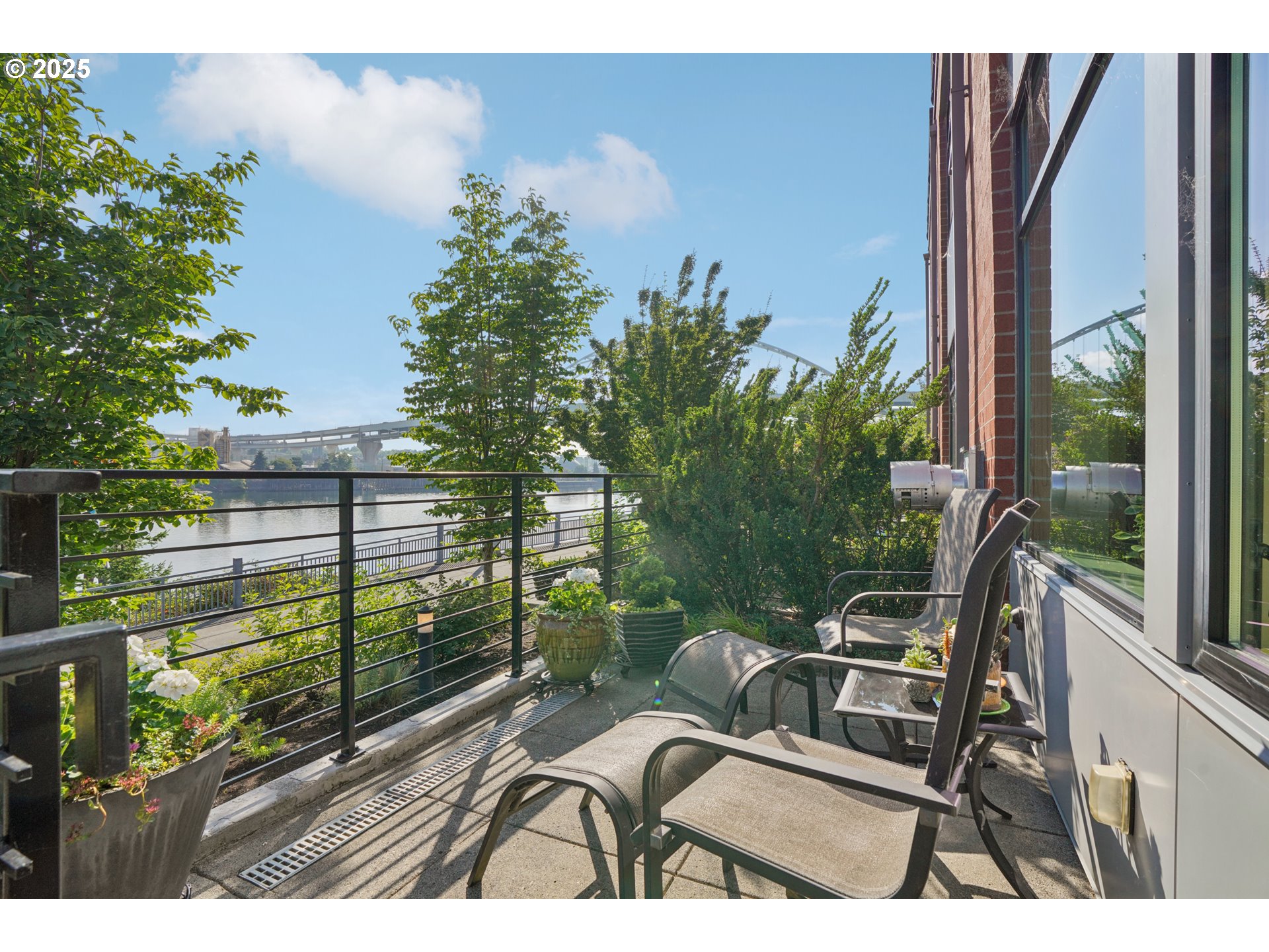 1740 Northwest Riverscape Street Portland, OR 97209 - Photo 5 of 48