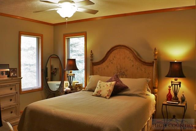348 Oak Ridge Drive Boone, NC 28607 - Photo 15 of 41 Gallery Image 15