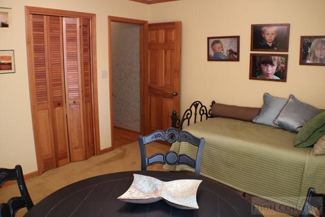 348 Oak Ridge Drive Boone, NC 28607 - Photo 19 of 41 Gallery Image 19