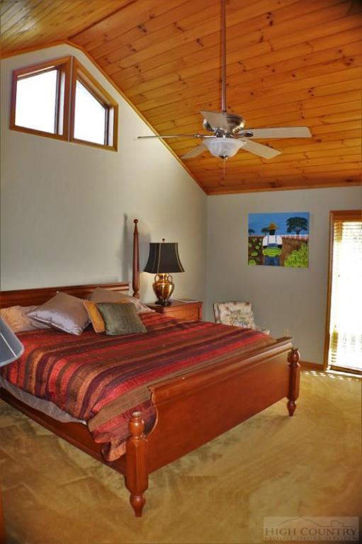 348 Oak Ridge Drive Boone, NC 28607 - Photo 20 of 41 Gallery Image 20