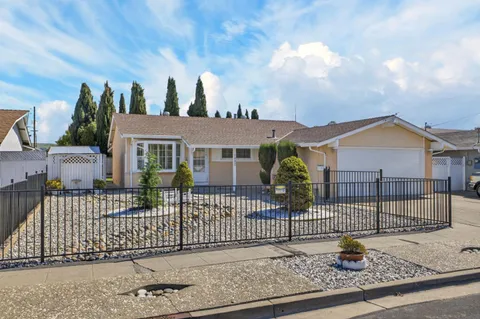$878,000 | 1880 Dove Way, Hayward, CA 94545