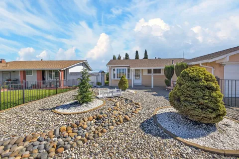 $878,000 | 1880 Dove Way, Hayward, CA 94545