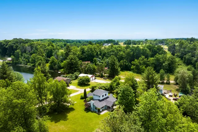 $219,900 | 16966 Maple Drive, Leroy, MI 49655