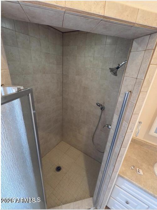 7261 East Long Bow Drive Williams, AZ 86046 - Photo 12 of 26 a bathroom with a shower