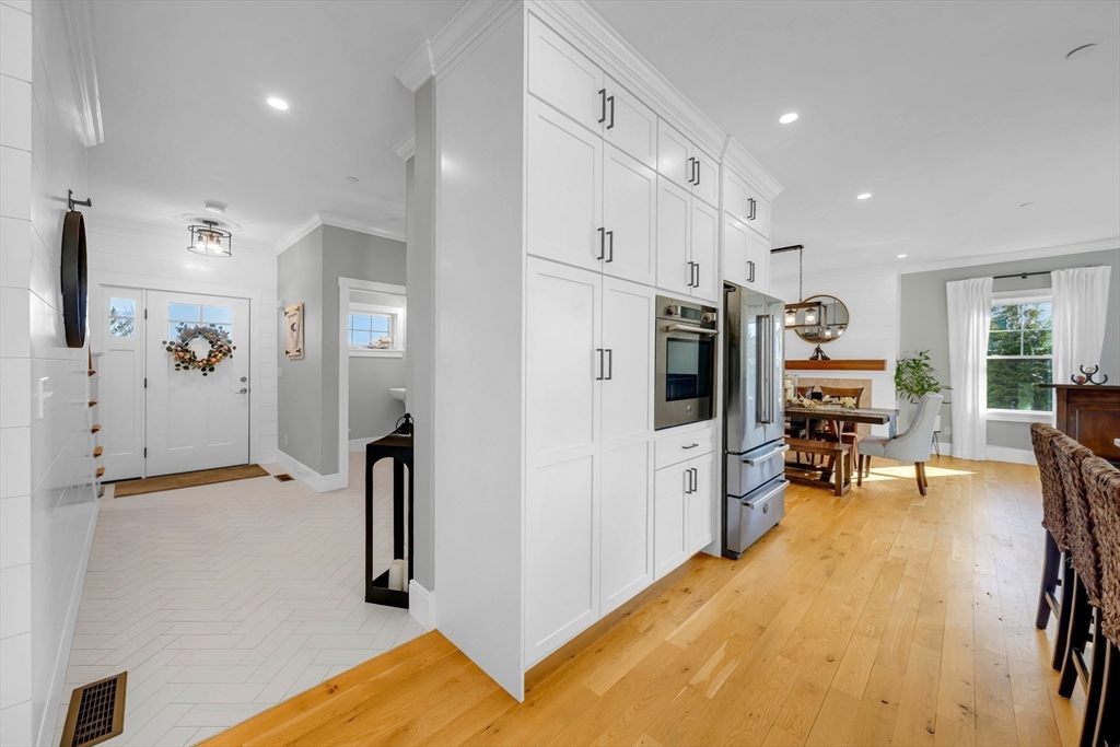 62 Seven Sister Road Haverhill, MA 01830 - Photo 15 of 42