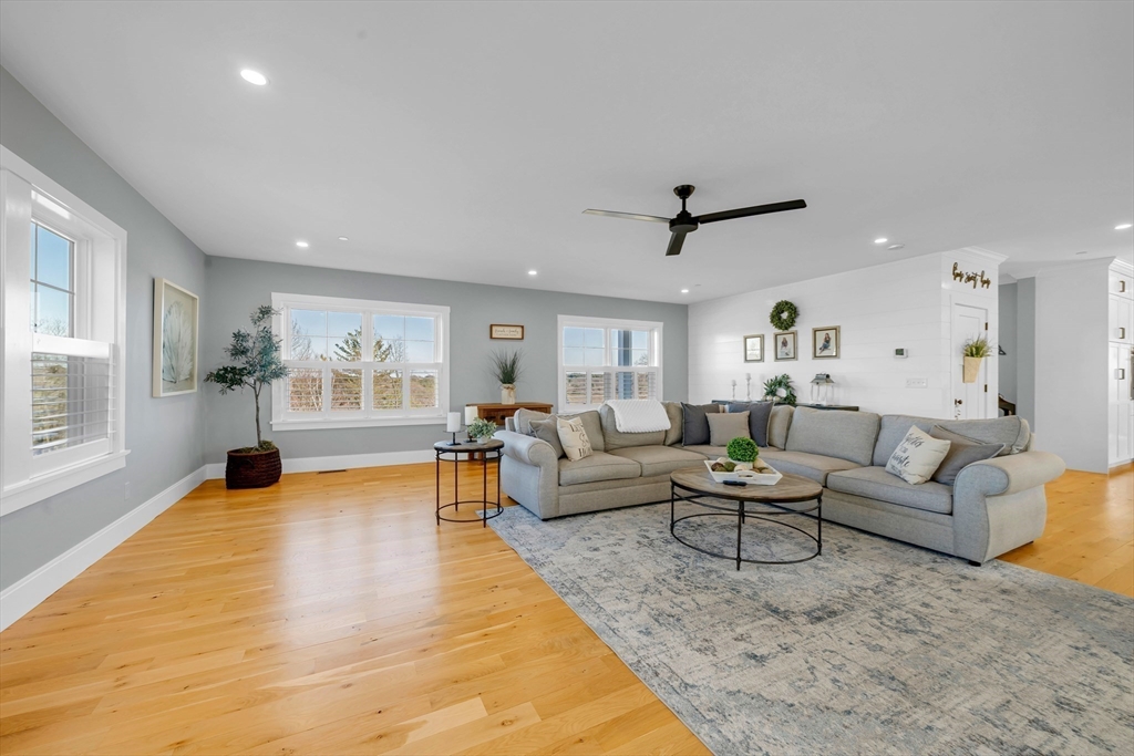 62 Seven Sister Road Haverhill, MA 01830 - Photo 21 of 42