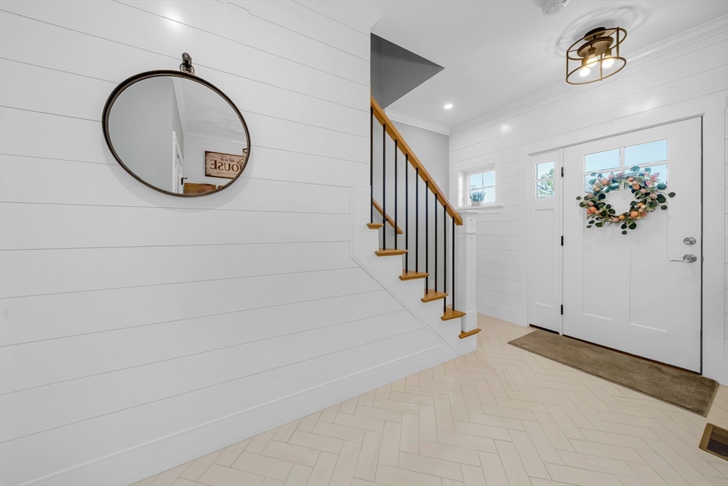 62 Seven Sister Road Haverhill, MA 01830 - Photo 8 of 42