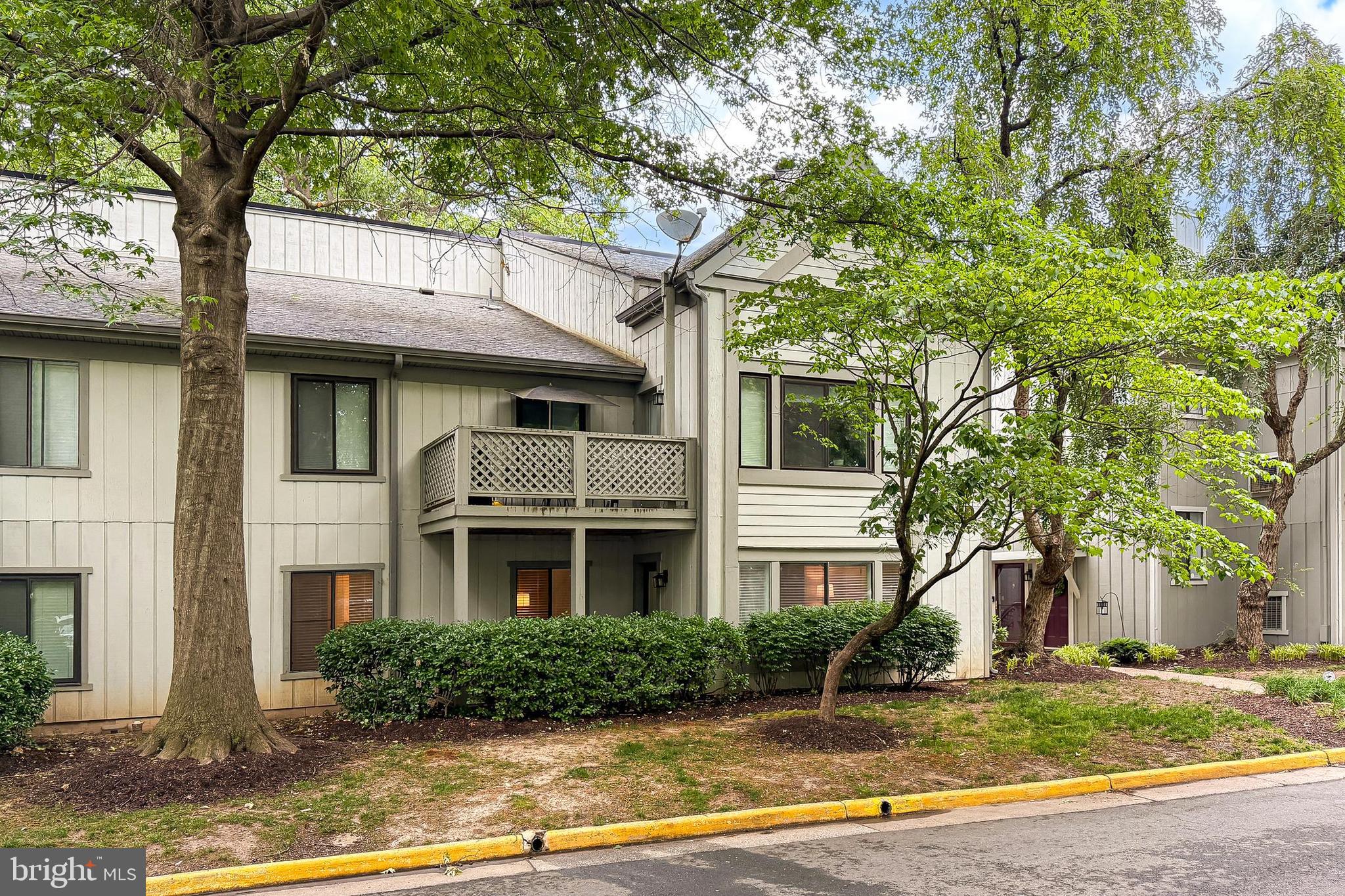 2251 Hunter's Run Drive, Unit 2251 Reston, VA 20191 - Photo 3 of 54