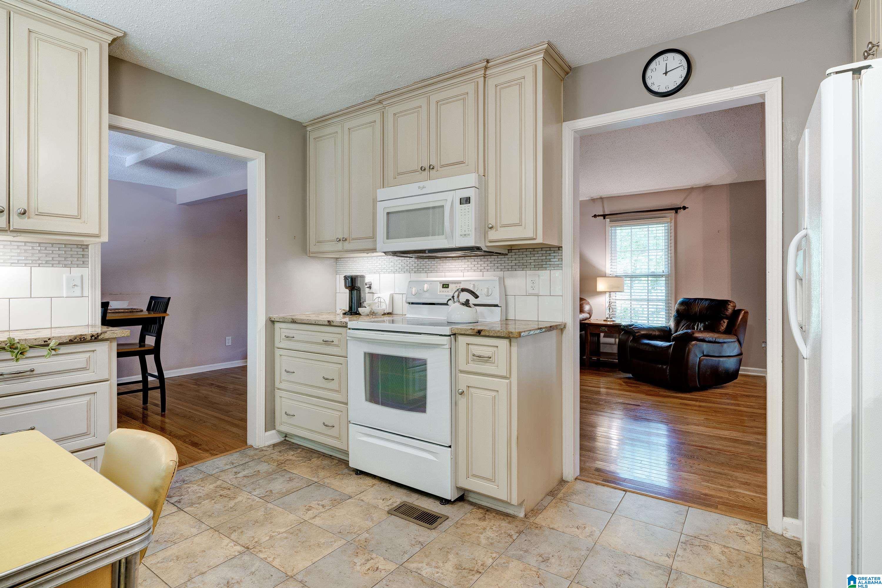 3612 Mill Springs Road Birmingham, AL 35223 - Photo 13 of 40