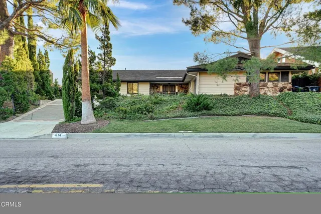 $13,900 | 614 Starlight Crest Drive, La Canada Flintridge, CA 91011