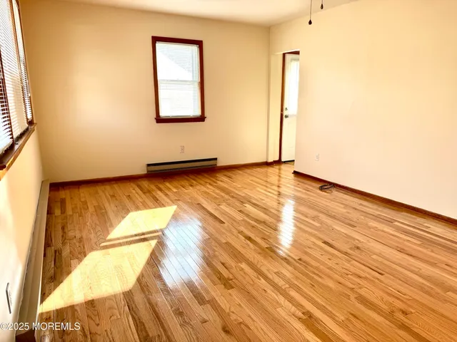 $2,650 | 520 Lloyd Road, Toms River, NJ 08753