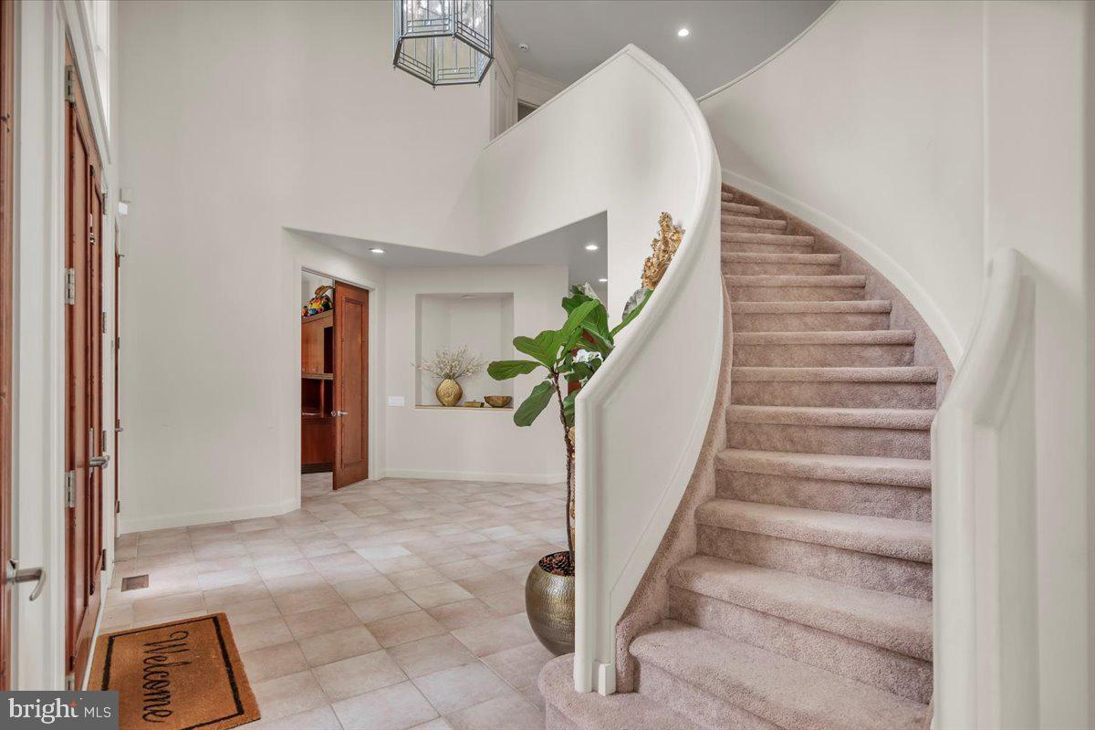 19 Fairway Drive Voorhees, NJ 08043 - Photo 11 of 79