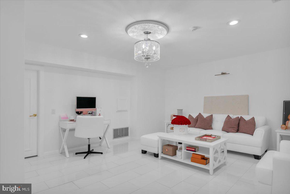 19 Fairway Drive Voorhees, NJ 08043 - Photo 39 of 79