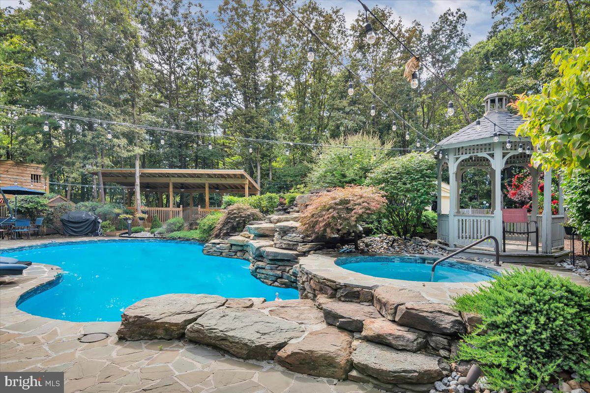 19 Fairway Drive Voorhees, NJ 08043 - Photo 65 of 79