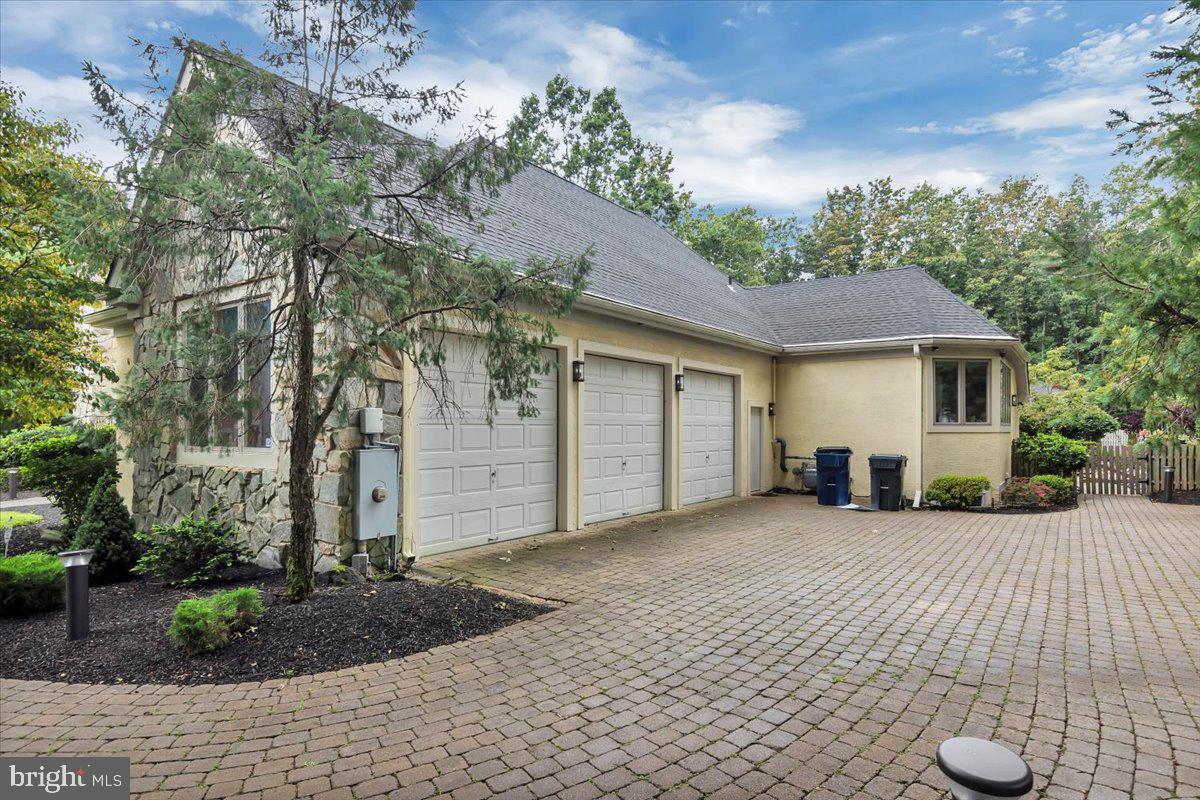 19 Fairway Drive Voorhees, NJ 08043 - Photo 7 of 79