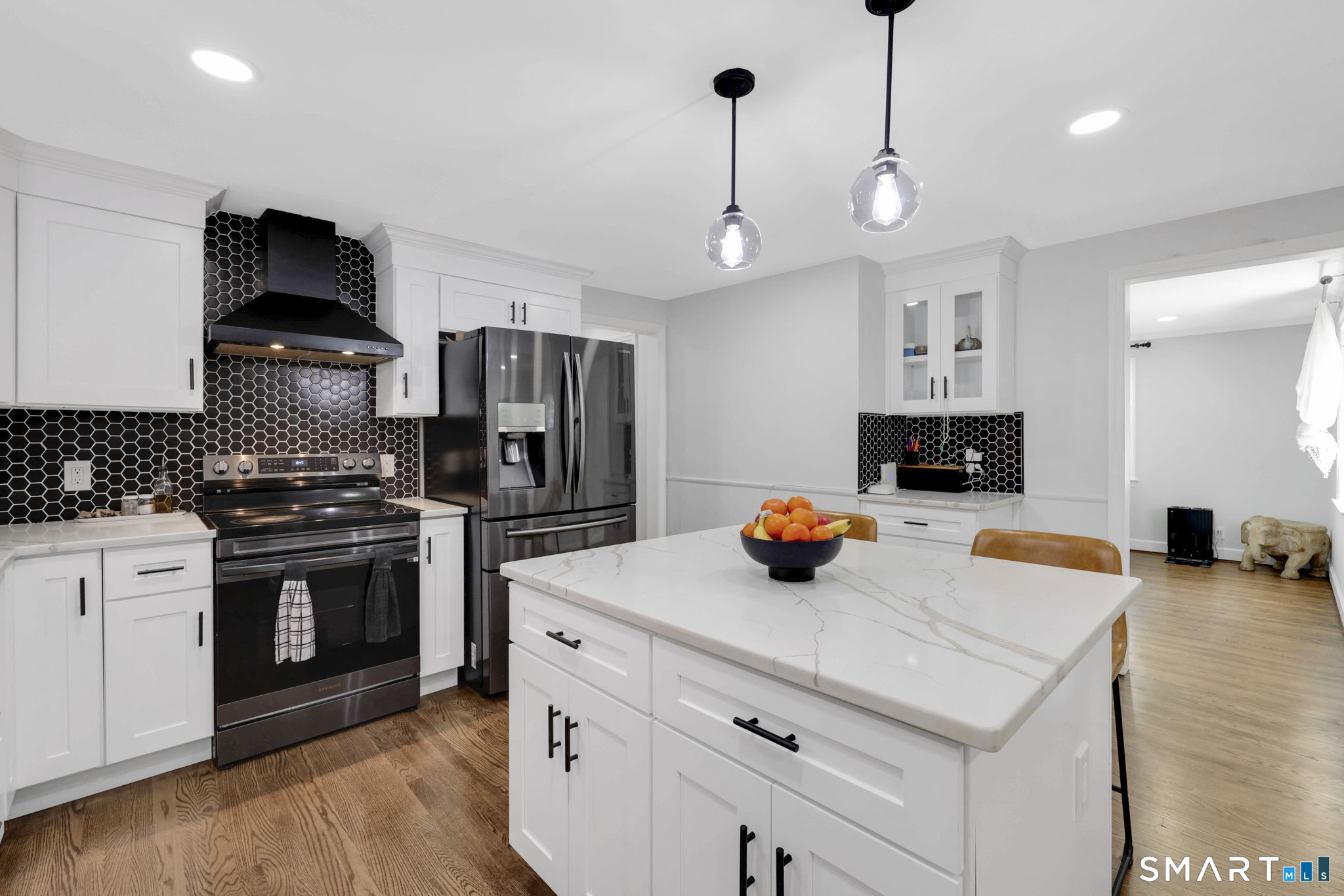 359 Oakland Road South Windsor, CT 06074 - Photo 13 of 37