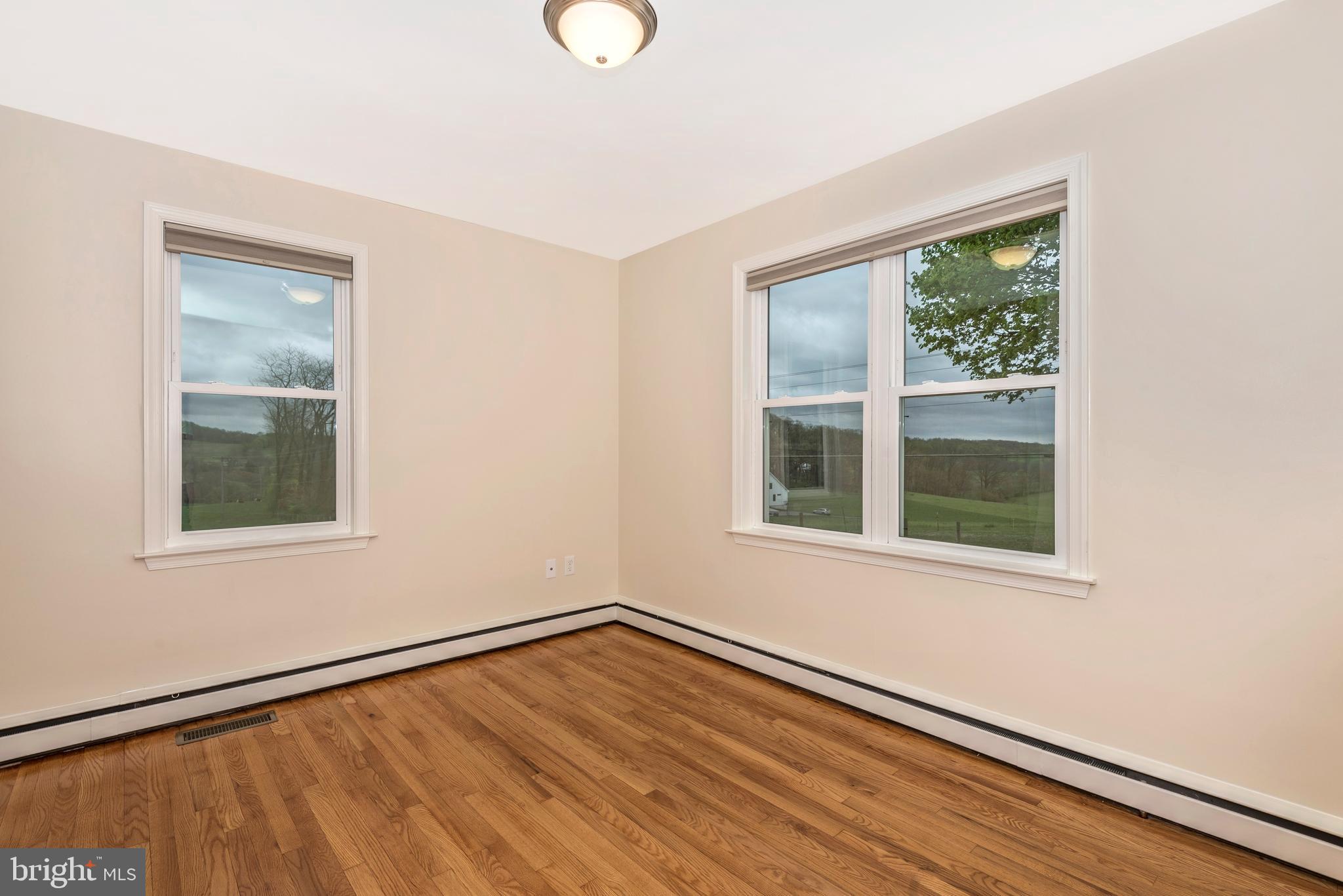 726 Warfieldsburg Road Westminster, MD 21157 - Photo 14 of 41 Main Level bedroom