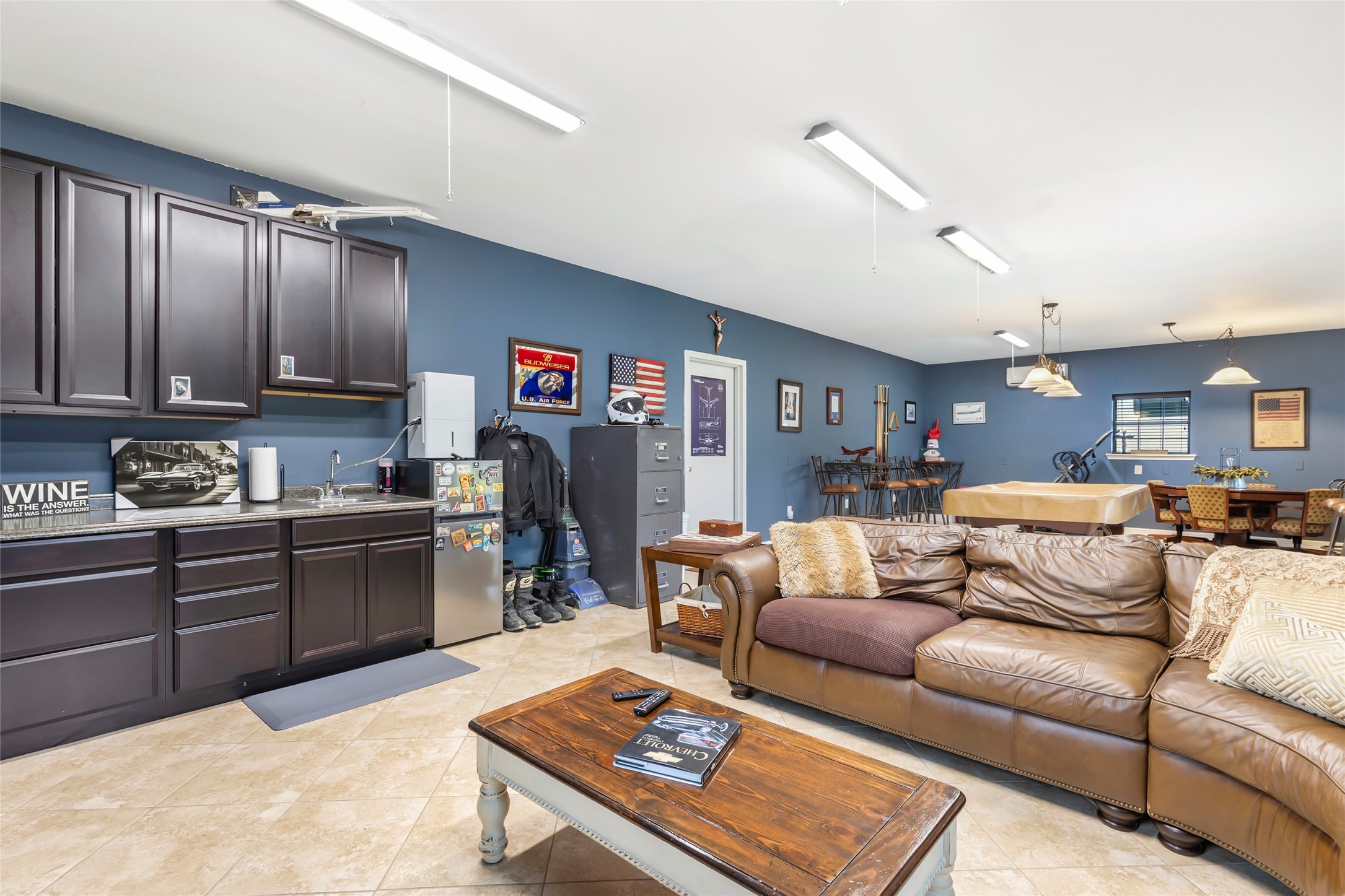6202 Circle Back Road Baytown, TX 77523 - Photo 47 of 50 Climate controlled with a kitchenette