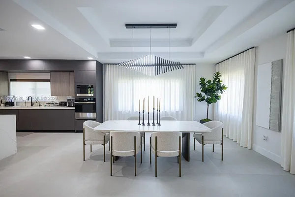 $4,900,000 | 10506 Southwest 89th Place, Miami, FL 33176