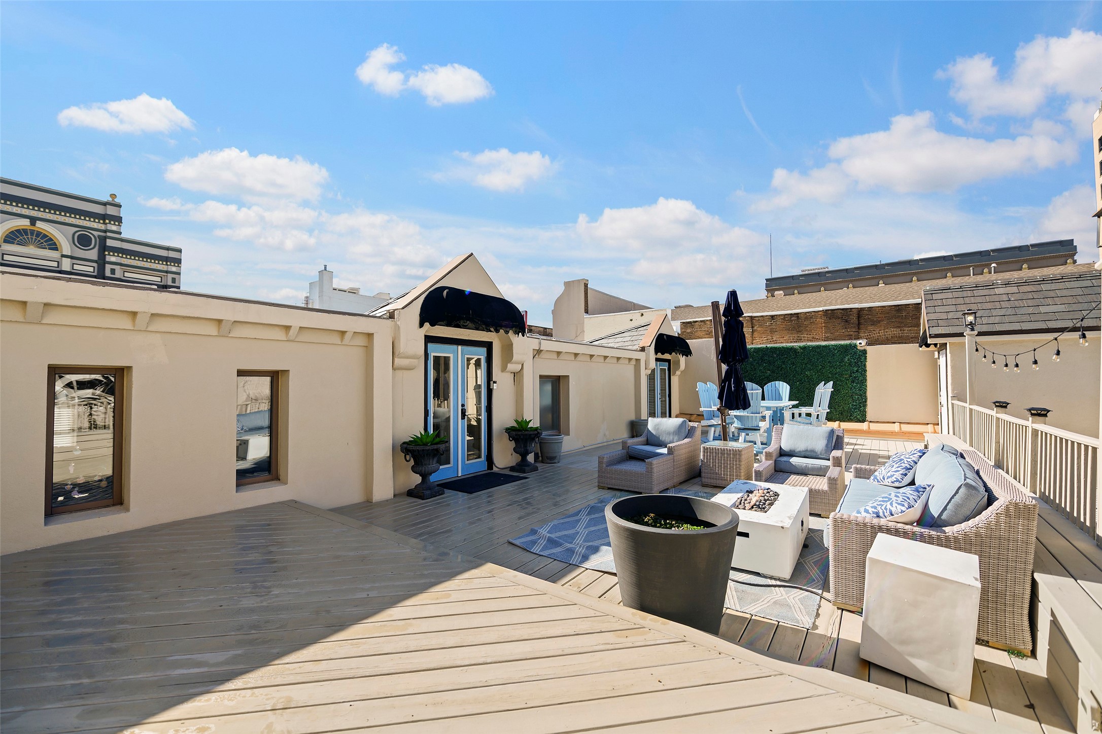 2102 Postoffice Street, Unit 1 Galveston, TX 77550 - Photo 11 of 38 Beautiful patio