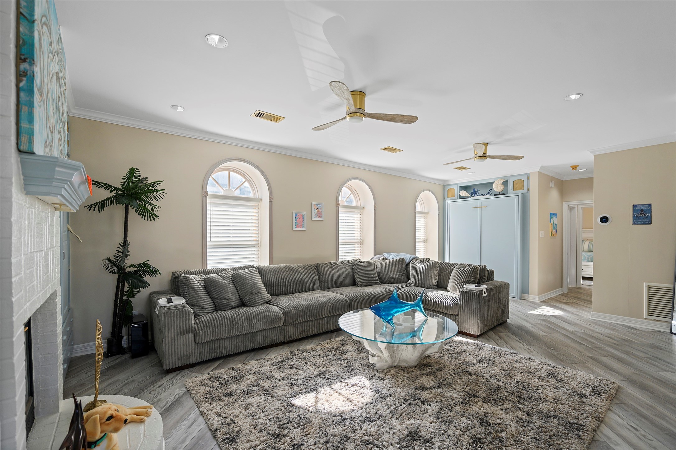 2102 Postoffice Street, Unit 1 Galveston, TX 77550 - Photo 21 of 38 Windows look onto Postoffice st.