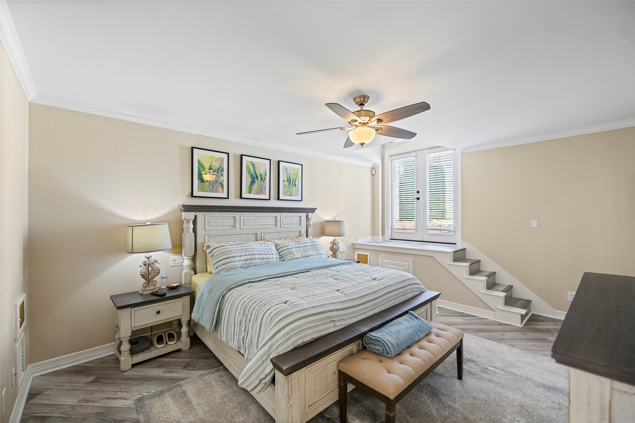 2102 Postoffice Street, Unit 1 Galveston, TX 77550 - Photo 28 of 38 Primary bedroom