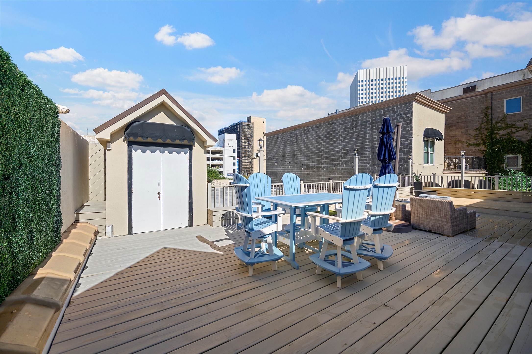 2102 Postoffice Street, Unit 1 Galveston, TX 77550 - Photo 8 of 38 Storage room for cushions etc.