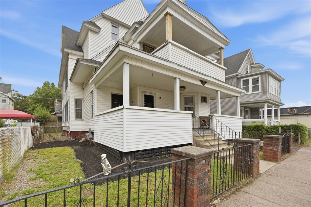 19-21 Rutledge Avenue Springfield, MA 01105 - Photo 1 of 34 Gallery Image 1