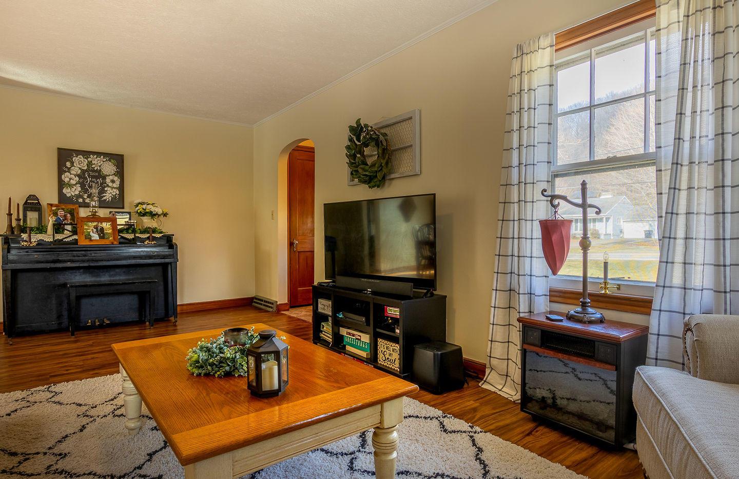 1797 Baltimore Road Northwest Lancaster, OH 43130 - Photo 14 of 44 Gallery Image 14