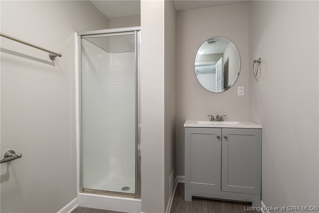 1464 Slate Run Road New Albany, IN 47150 - Photo 21 of 40 Gallery Image 21