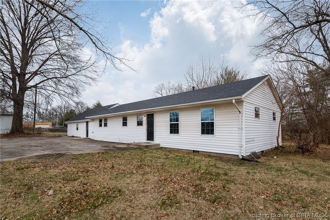 1464 Slate Run Road New Albany, IN 47150 - Photo 4 of 40 Gallery Image 4