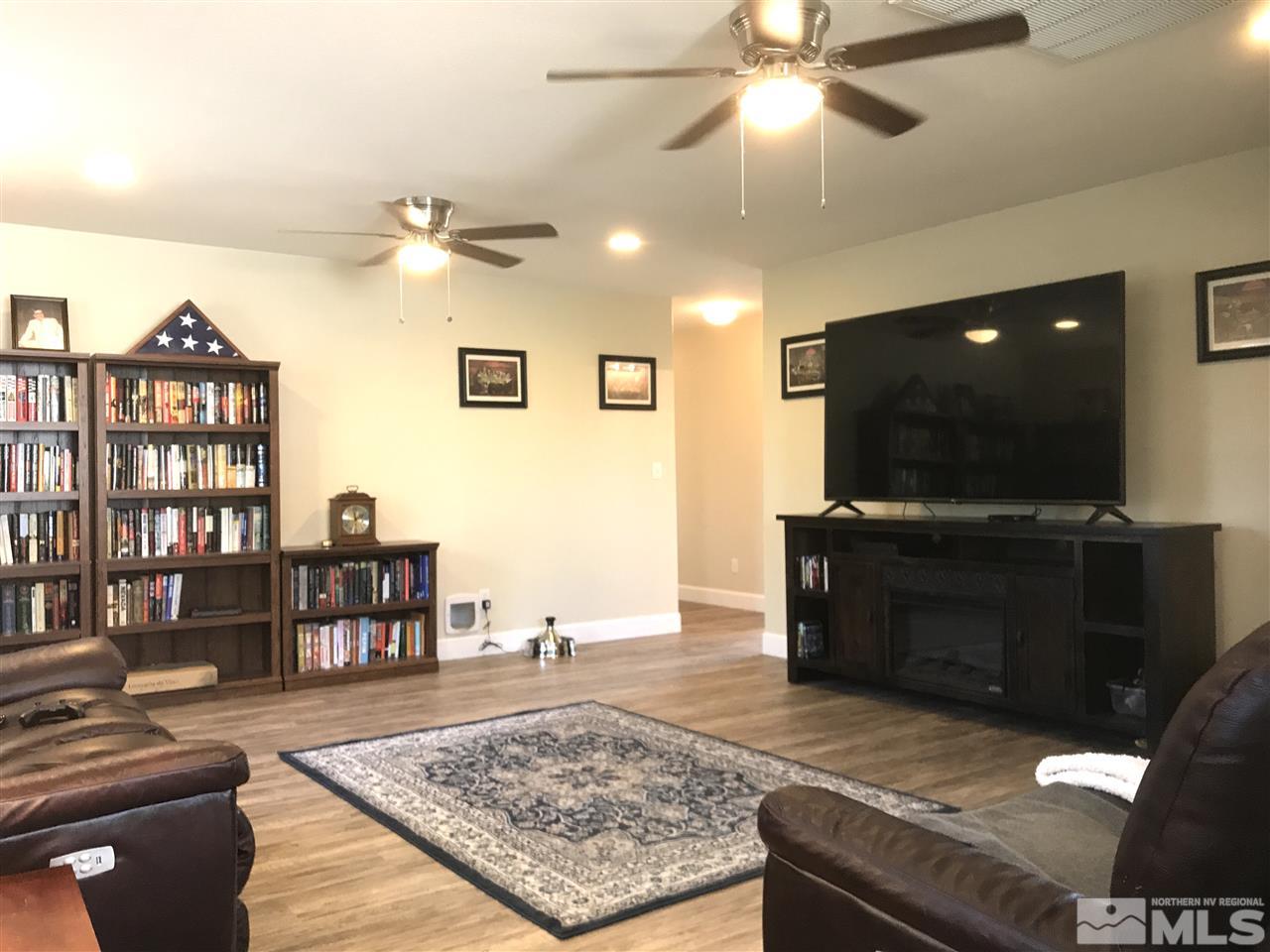 11425 Verazae Drive Reno, NV 89521 - Photo 8 of 18 Photo 8