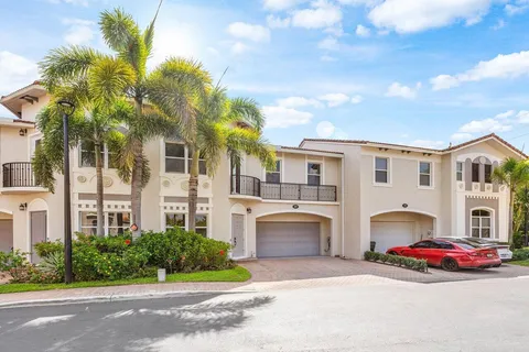 $710,000 | 1875 Highland Grove Drive, Delray Beach, FL 33445
