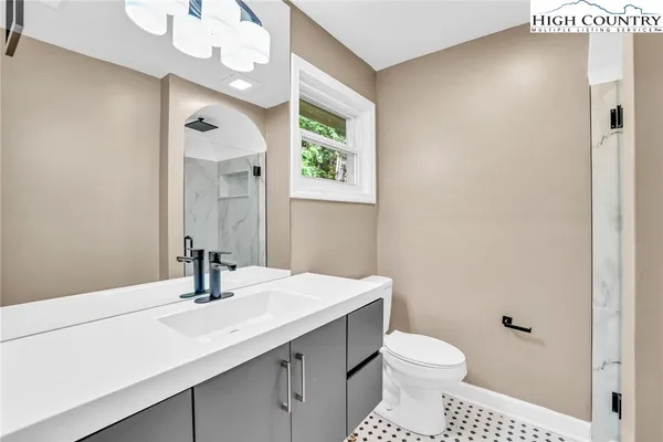 $399,900 | 608 Mountain Avenue, West Jefferson, NC 28694
