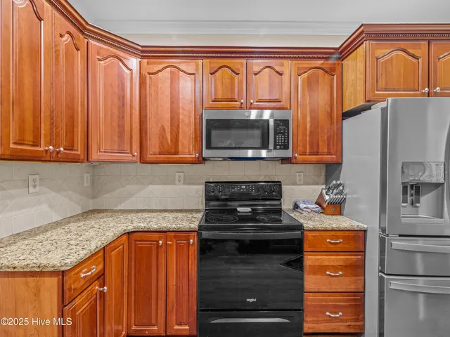 $2,400 | 302 Breckenridge Lane, New Bern, NC 28560